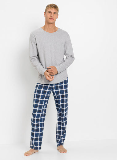 Comfortable pajamas with checked pants