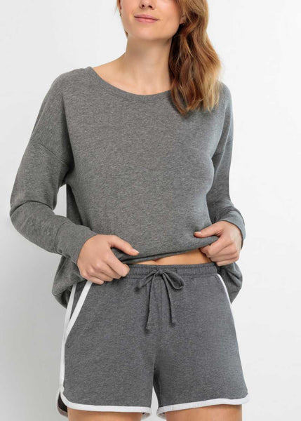 Long sleeved shorty set with hot pants