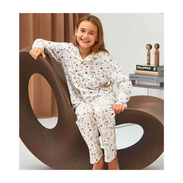 Classic Girls Pyjamas ( White Flowers )