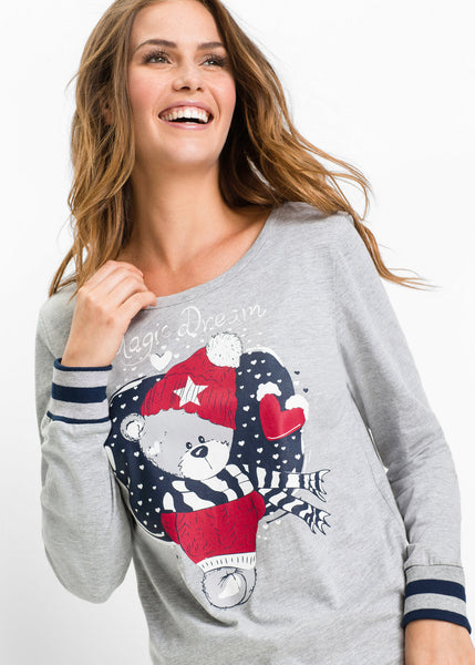 Cozy pajama suit with bear motif