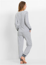 Cozy pajama suit with bear motif
