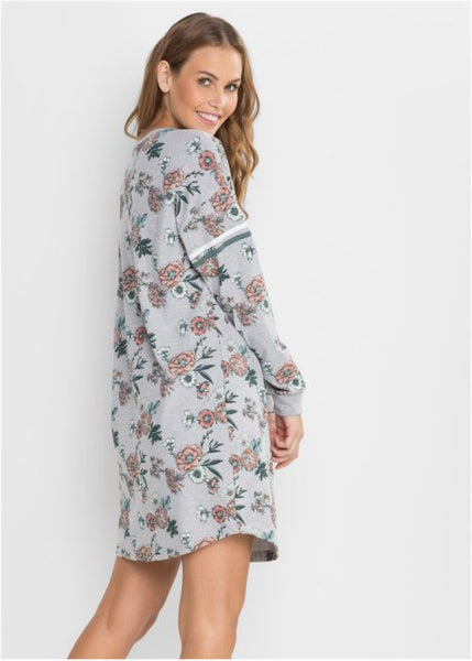 Nightdress with kangaroo pocket