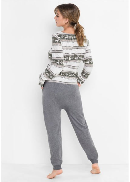 Pajamas with harem pants