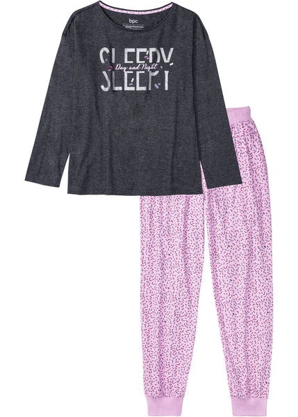 Comfortable pajamas with a wide fit