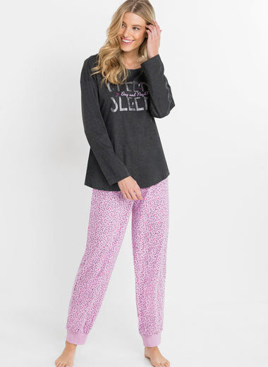 Comfortable pajamas with a wide fit