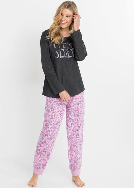 Comfortable pajamas with a wide fit