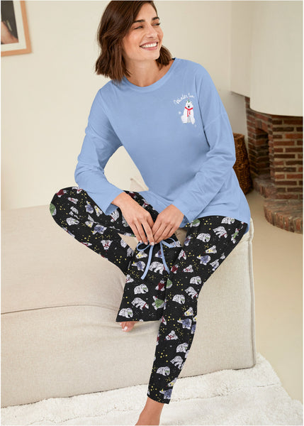 Cozy pajamas with a gift bag