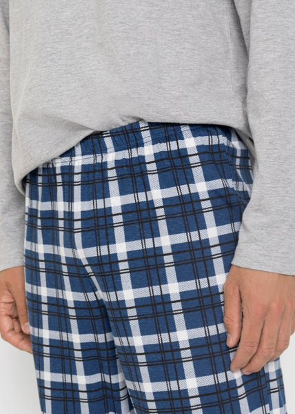 Comfortable pajamas with checked pants