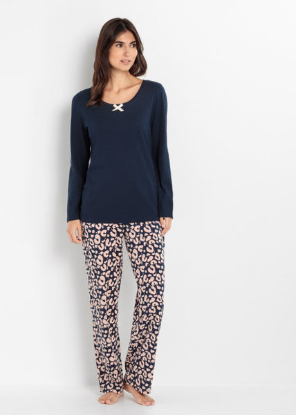 Trendy pajamas with an elastic waistband