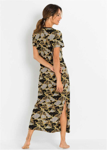 Pretty night dress with side slits