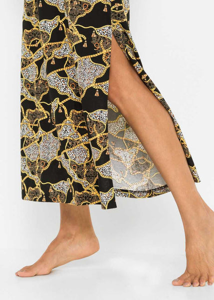 Pretty night dress with side slits