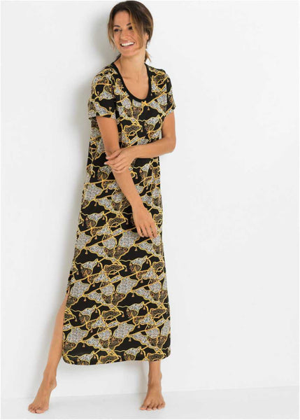 Pretty night dress with side slits